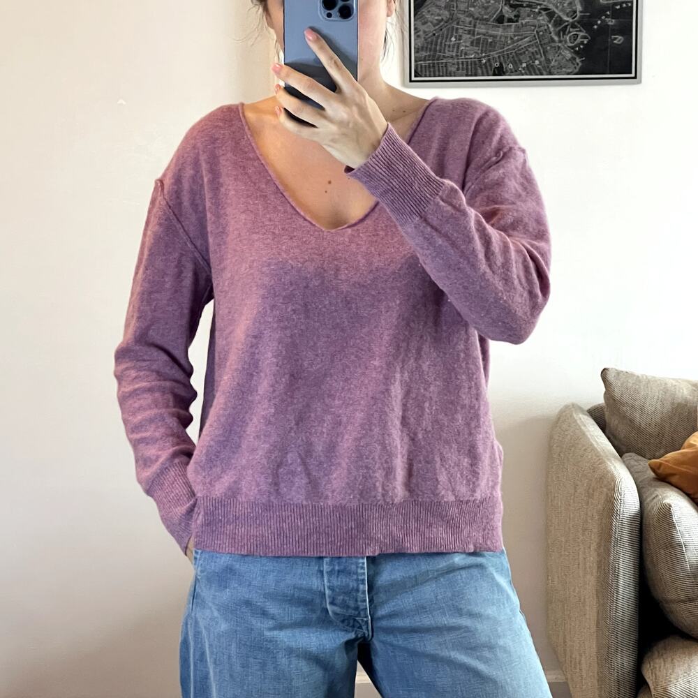 Free People 100% Cashmere Purple pink Sweater Size XS